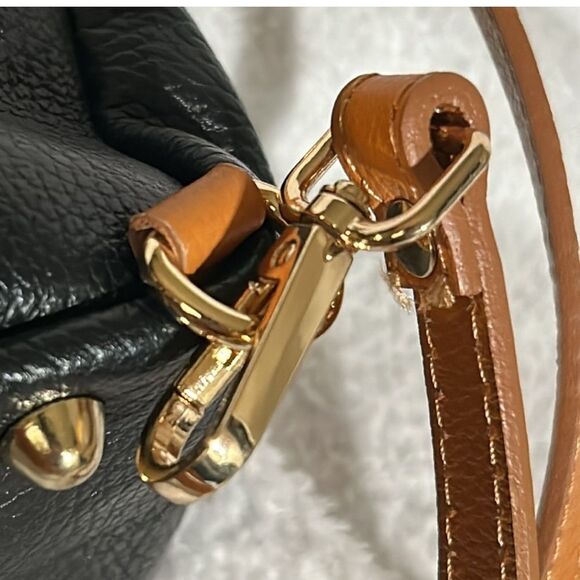 Divina Firenze black Pebbled Leather Convertible Top Handle Backpack Crossbody main image 8